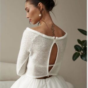Wedding topper. Elegant White Open-Back Sweater